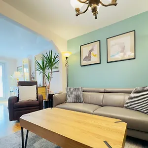 https://the-house-of-grace.hotels-in-montreal.org