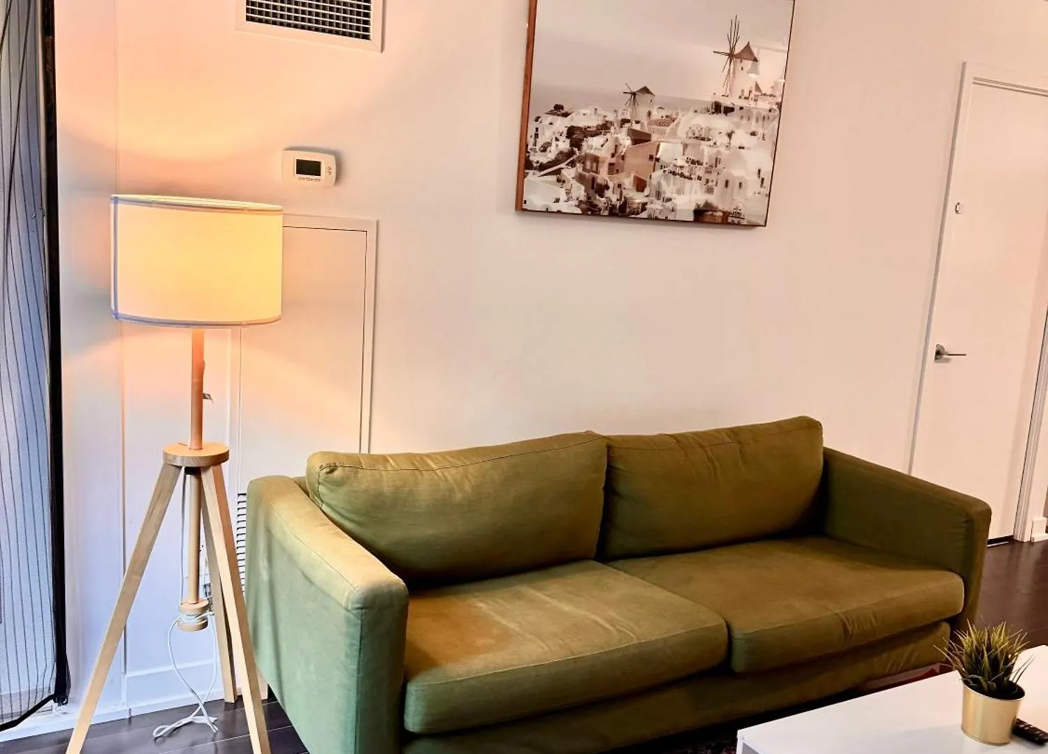 Lush Condo By Cntower - Free Parking Toronto